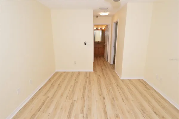 $1,875 | 10265 Gandy Boulevard North, Unit 1010, St. Petersburg, FL 33702