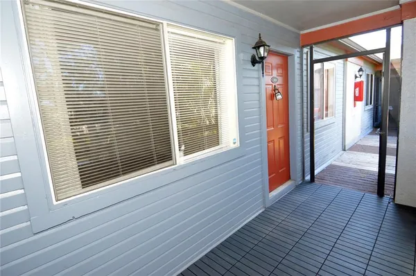 $1,875 | 10265 Gandy Boulevard North, Unit 1010, St. Petersburg, FL 33702