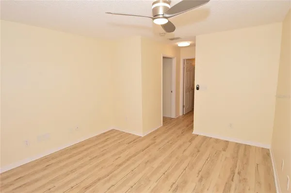 $1,875 | 10265 Gandy Boulevard North, Unit 1010, St. Petersburg, FL 33702