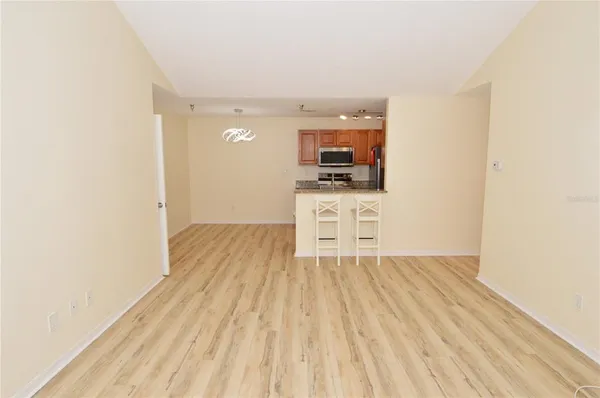$1,875 | 10265 Gandy Boulevard North, Unit 1010, St. Petersburg, FL 33702