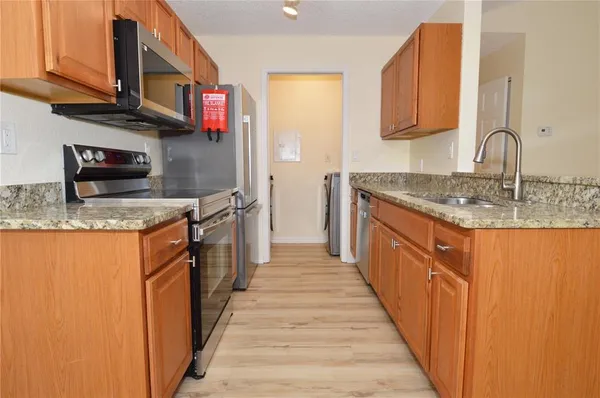 $1,875 | 10265 Gandy Boulevard North, Unit 1010, St. Petersburg, FL 33702