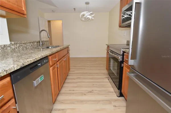 $1,875 | 10265 Gandy Boulevard North, Unit 1010, St. Petersburg, FL 33702