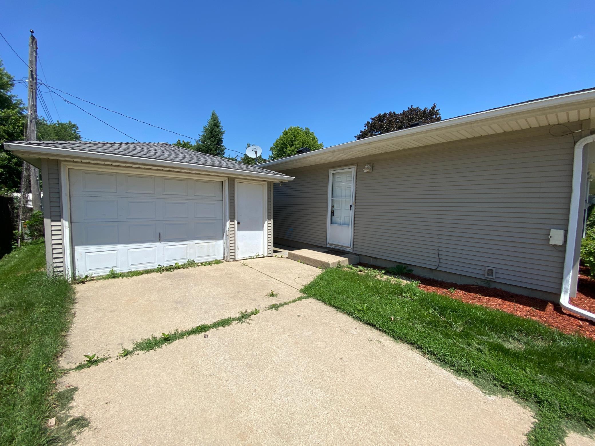 619 14th Street Southeast Rochester, MN 55904 - Photo 2 of 34 Gallery Image 2