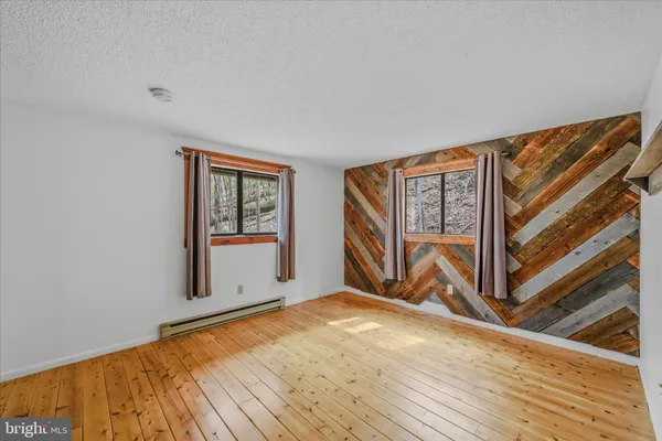 $299,900 | 494 Glenwood Lane, Gerrardstown, WV 25420