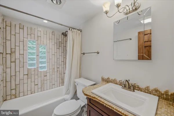 $299,900 | 494 Glenwood Lane, Gerrardstown, WV 25420