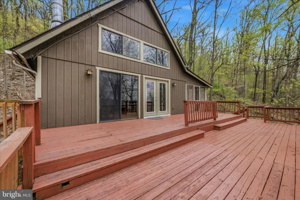 $299,900 | 494 Glenwood Lane, Gerrardstown, WV 25420
