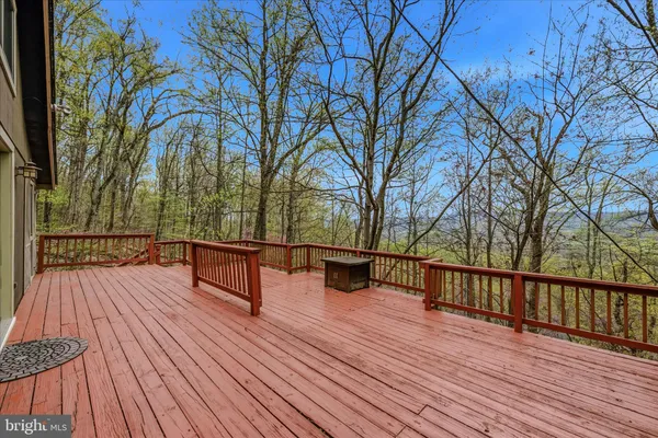 $299,900 | 494 Glenwood Lane, Gerrardstown, WV 25420