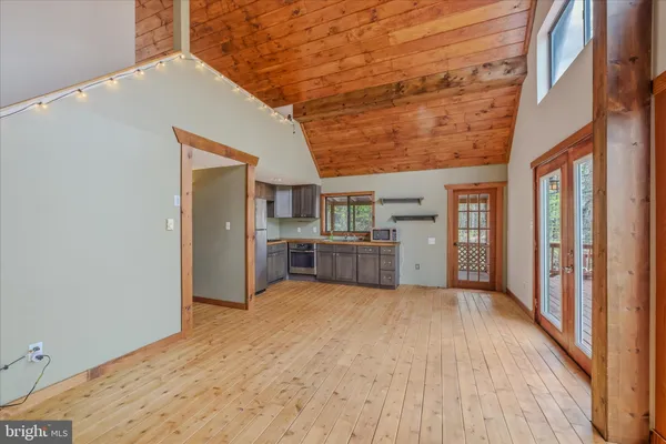 $299,900 | 494 Glenwood Lane, Gerrardstown, WV 25420