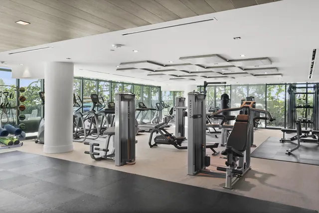 $3,275,000 | 730 North Ocean Boulevard, Unit 1402, Pompano Beach, FL 33062