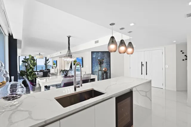 $3,275,000 | 730 North Ocean Boulevard, Unit 1402, Pompano Beach, FL 33062