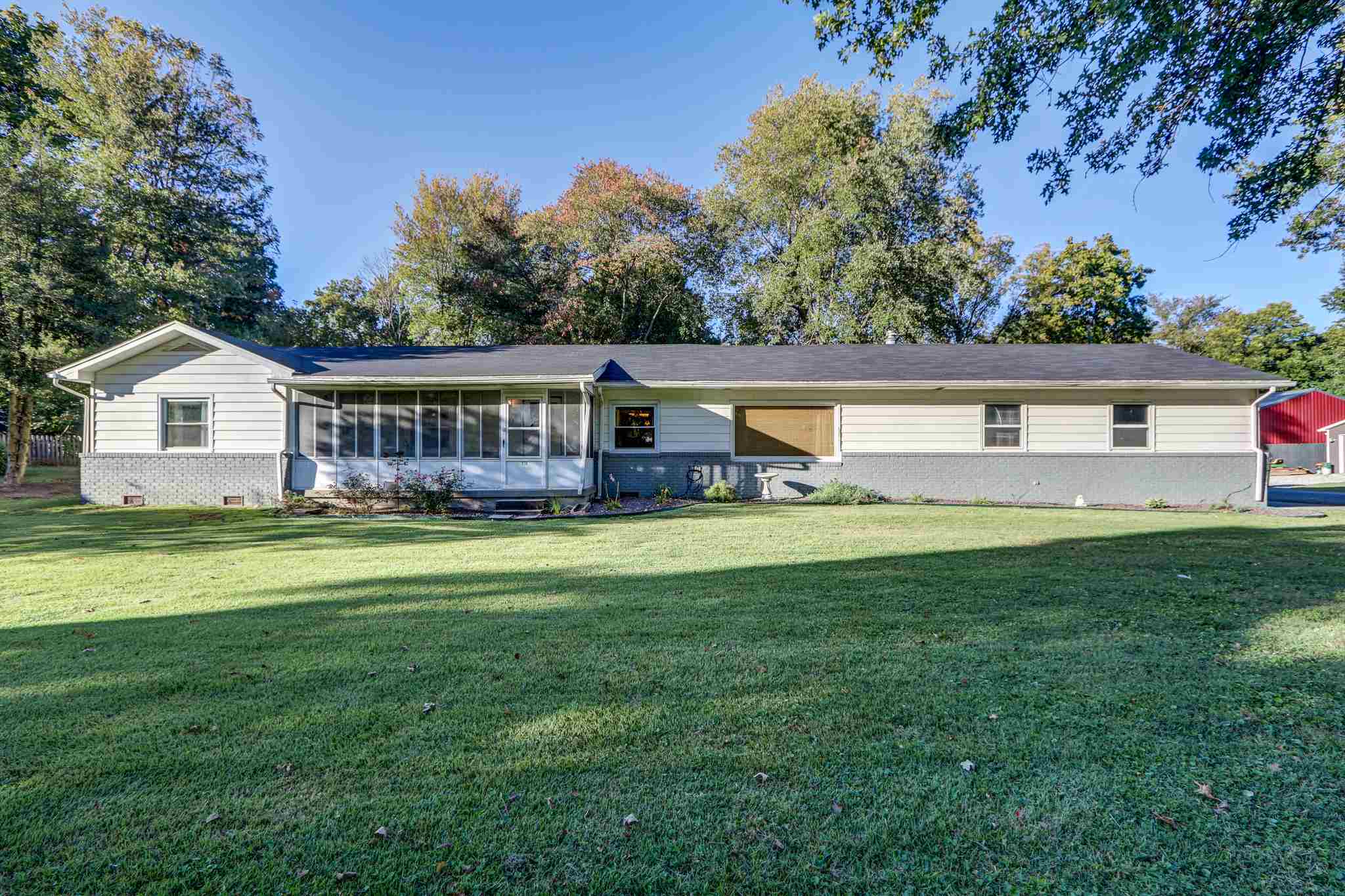 270 Walnut Street Elberfeld, IN 47613 - Photo 1 of 33 Gallery Image 1