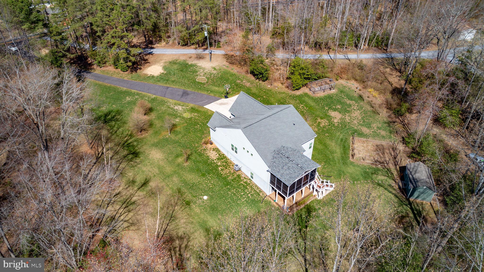 400 Telegraph Road Stafford, VA 22554 - Photo 77 of 79 an aerial view of a house with a yard