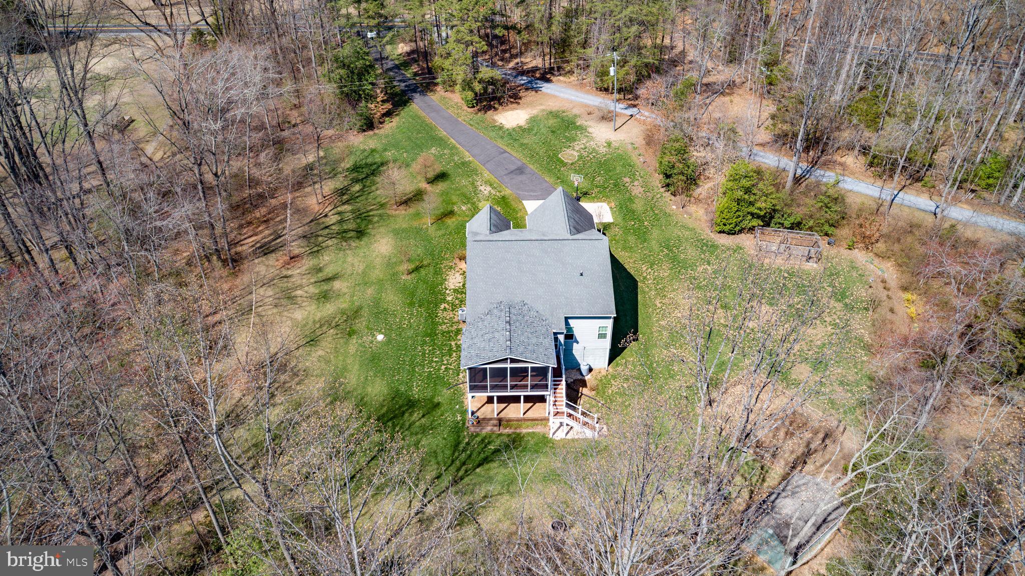 400 Telegraph Road Stafford, VA 22554 - Photo 78 of 79 an aerial view of a house with a yard