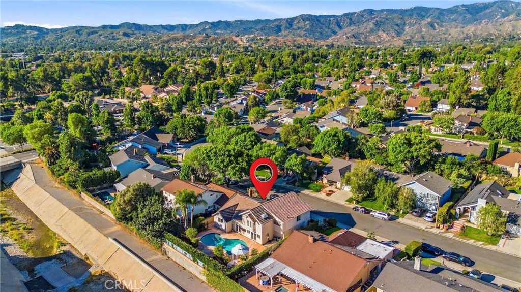23721 Sarda Road Valencia, CA 91355 - Photo 4 of 46 Gallery Image 4