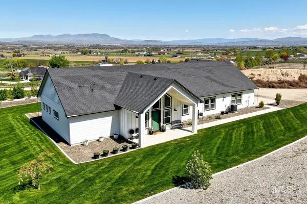 $1,749,000 | 3445 Magnolia Lane, Emmett, ID 83617