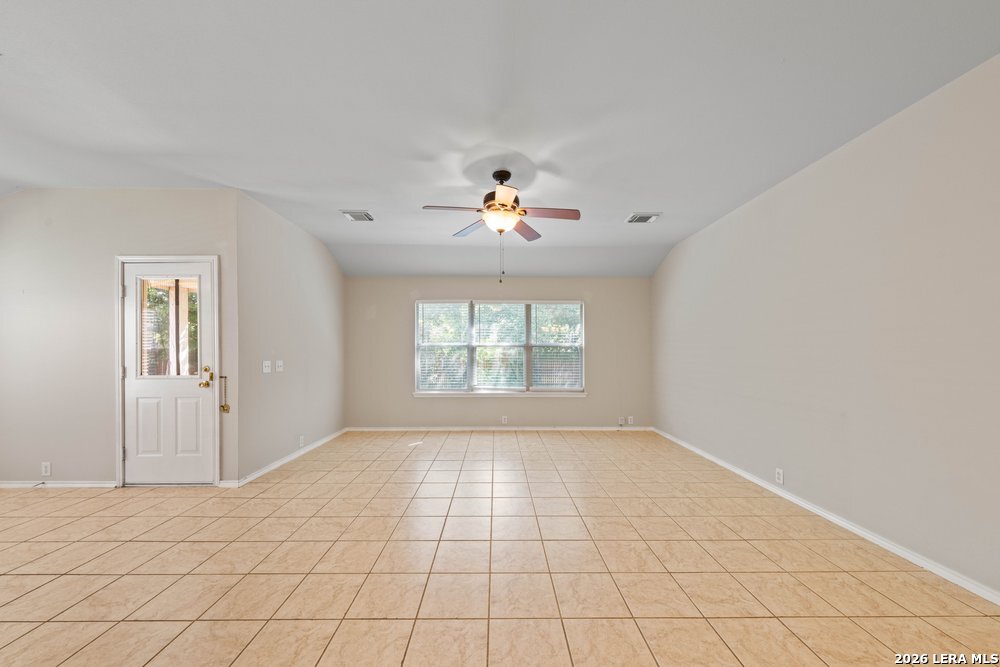15846 Blue Sky Road Selma, TX 78154 - Photo 12 of 32 Gallery Image 12