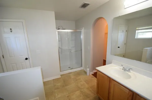 $2,100 | 241 Pine Shadow Lane, Auburndale, FL 33823