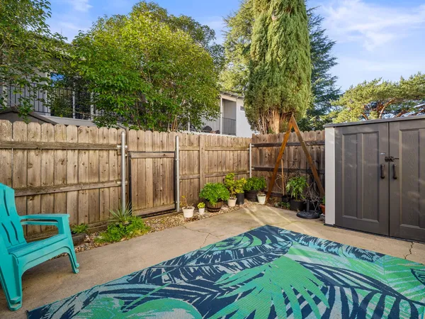 $274,000 | 5324 Garfield Avenue, Unit 3, Sacramento, CA 95841
