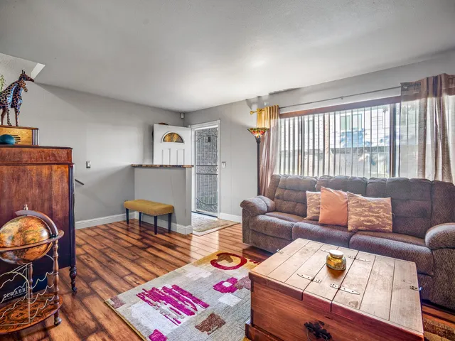 $299,000 | 5324 Garfield Avenue, Unit 3, Sacramento, CA 95841