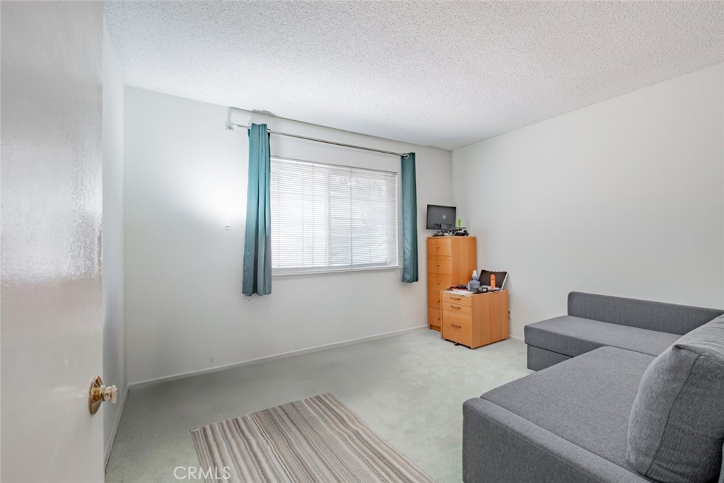 770 Foxkirk Road Glendale, CA 91206 - Photo 15 of 31