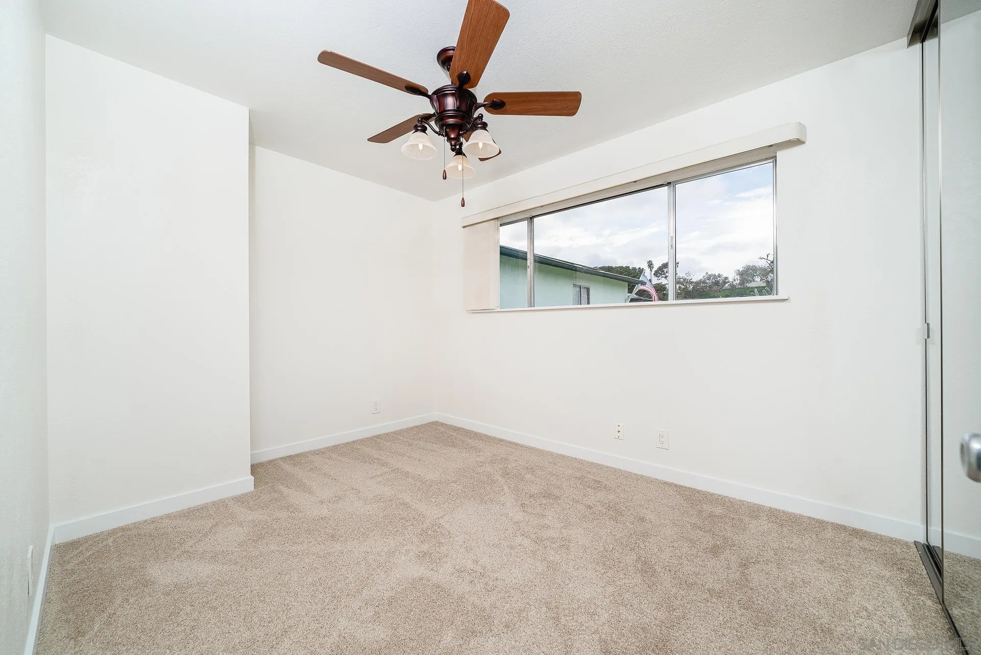 4047 Thomas Street Oceanside, CA 92056 - Photo 14 of 21 an empty room