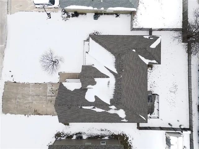 $424,950 | 22241 West Sycamore Street, Tonganoxie, KS 66086