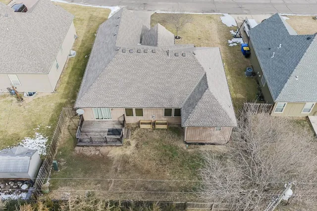 $424,950 | 22241 West Sycamore Street, Tonganoxie, KS 66086