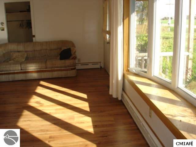 7795 Lawndale Road Freeland, MI 48623 - Photo 5 of 8 1769716-4.JPG