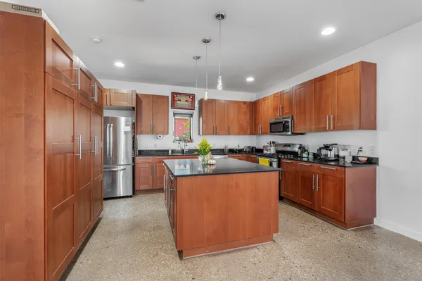 $2,850 | 5408 Sendero Hills Parkway, Austin, TX 78724