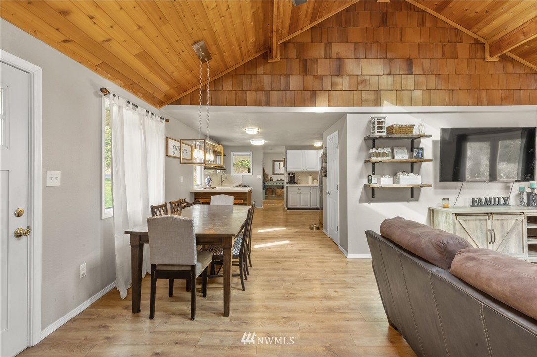 3710 Wishkah Road Aberdeen, WA 98520 - Photo 2 of 35 Gallery Image 2