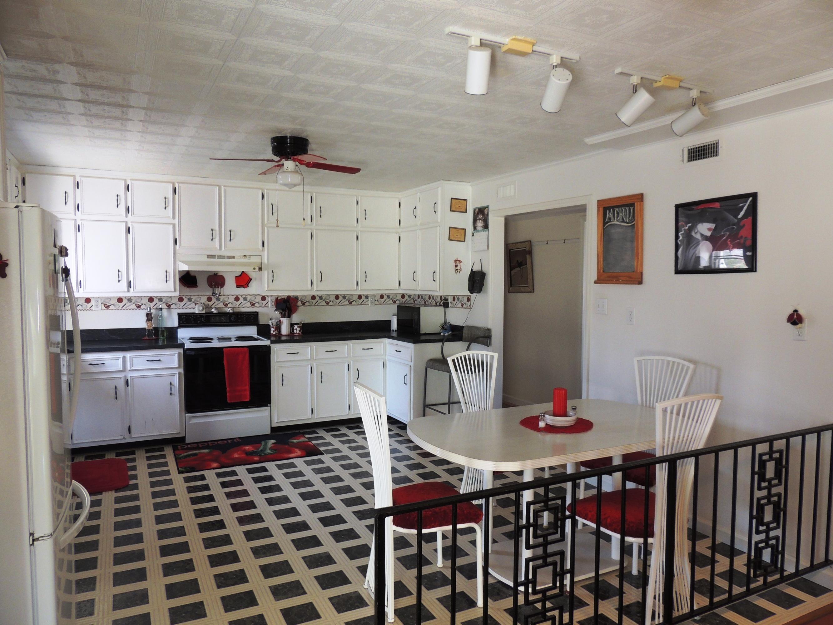 165 McNeil Mill Road Rocky Mount, VA 24151 - Photo 17 of 33 Eat In Kitchen