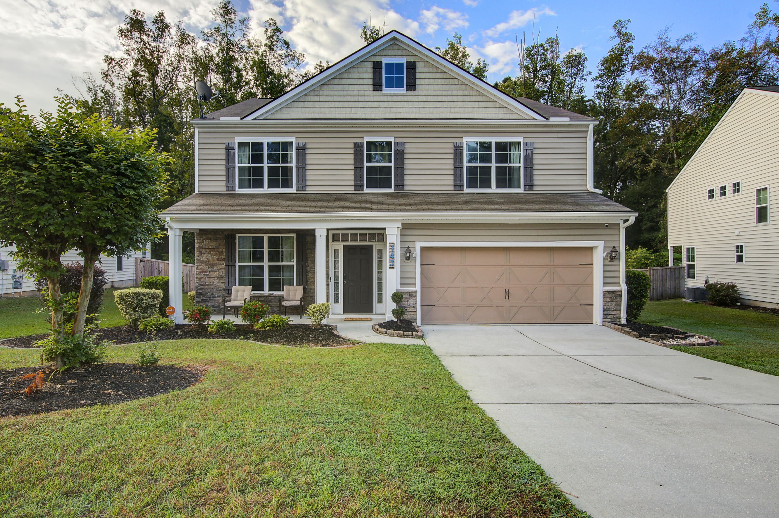 143 Hickory Ridge Way Summerville, SC 29483 - Photo 1 of 34 143 (1)