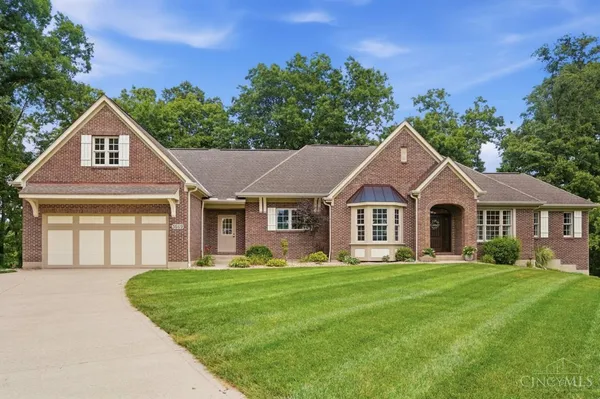 $900,000 | 3569 North Section Street, South Lebanon, OH 45065