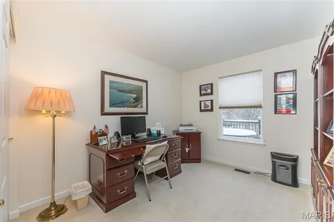 $420,000 | 160 Baxter Commons Drive, Manchester, MO 63011