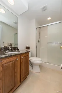 $420,000 | 160 Baxter Commons Drive, Manchester, MO 63011