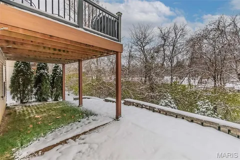 $420,000 | 160 Baxter Commons Drive, Manchester, MO 63011