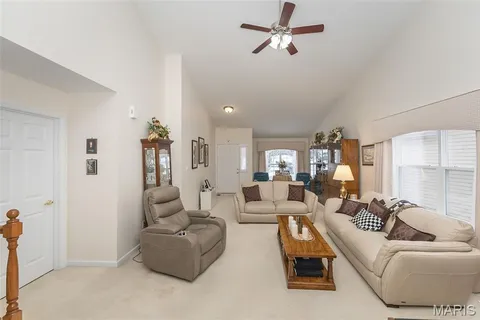 $420,000 | 160 Baxter Commons Drive, Manchester, MO 63011