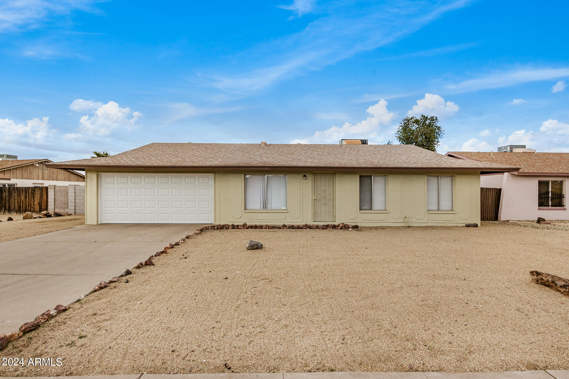 3808 West Calavar Road Phoenix, AZ 85053 - Photo 2 of 34 02 - Calavar