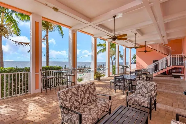 $3,500 | 5245 Coquina Key Drive Southeast, Unit D, St. Petersburg, FL 33705