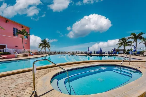 $3,500 | 5245 Coquina Key Drive Southeast, Unit D, St. Petersburg, FL 33705