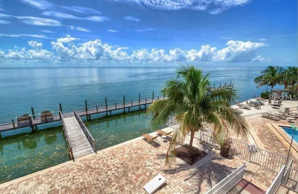 $3,500 | 5245 Coquina Key Drive Southeast, Unit D, St. Petersburg, FL 33705