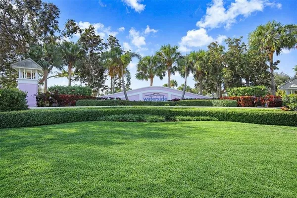 $3,500 | 5245 Coquina Key Drive Southeast, Unit D, St. Petersburg, FL 33705