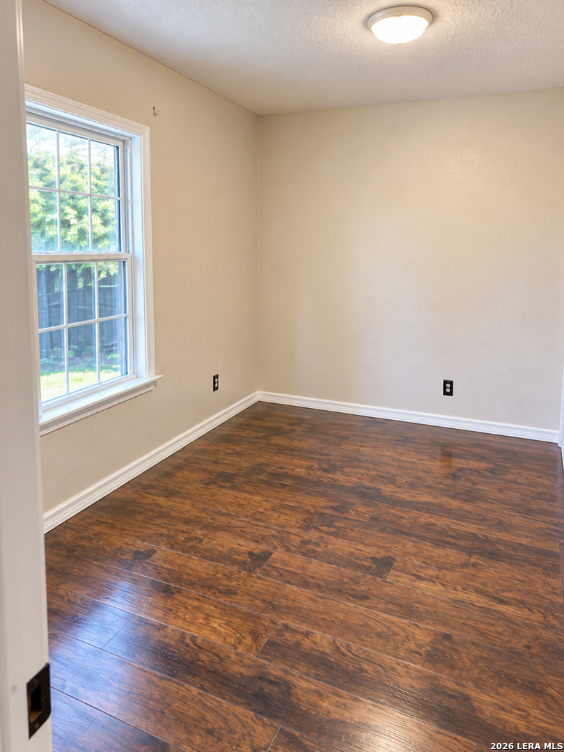 1204 West Garza Street Del Rio, TX 78840 - Photo 5 of 7 Gallery Image 5