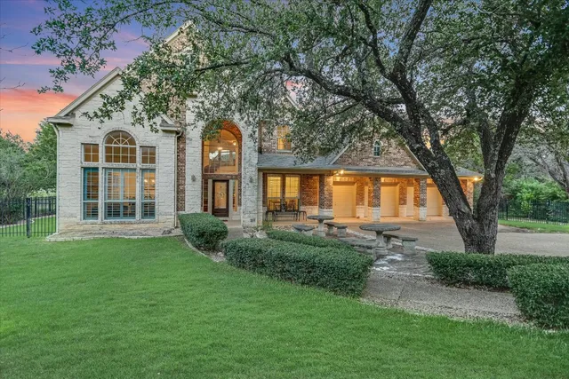 $1,899,000 | 17120 Northlake Hills Drive, Jonestown, TX 78645