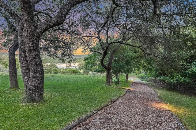 $1,899,000 | 17120 Northlake Hills Drive, Jonestown, TX 78645