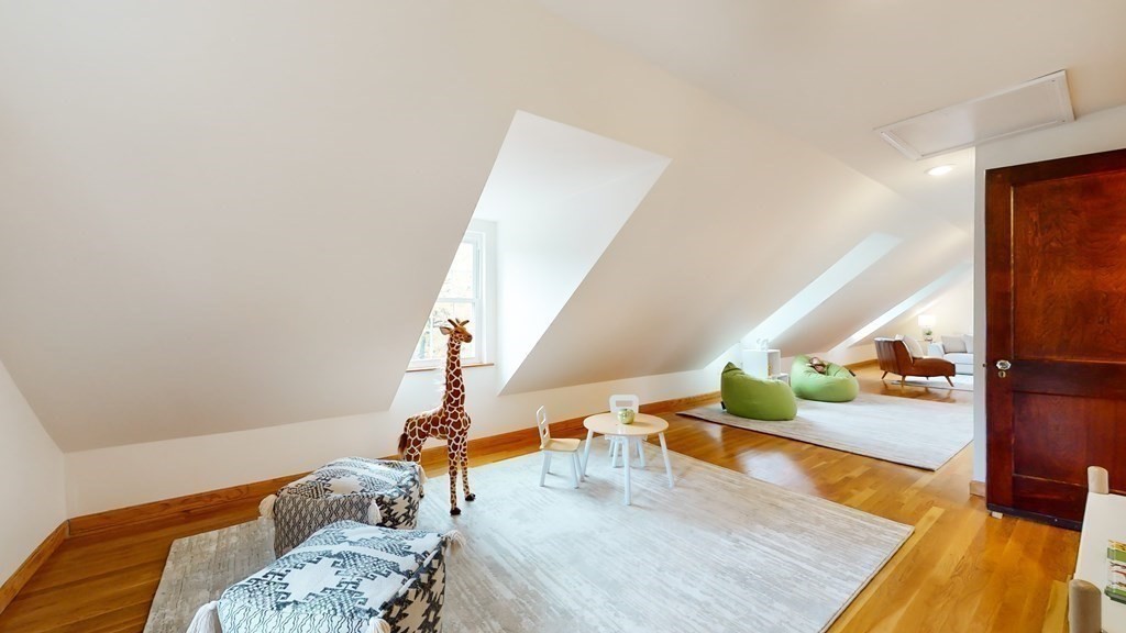 380 Jamaicaway Boston, MA 02130 - Photo 20 of 30 a view of a living room and wooden floor