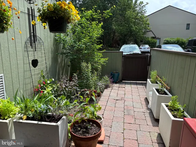 $335,000 | 27 Darien, New Hope, PA 18938