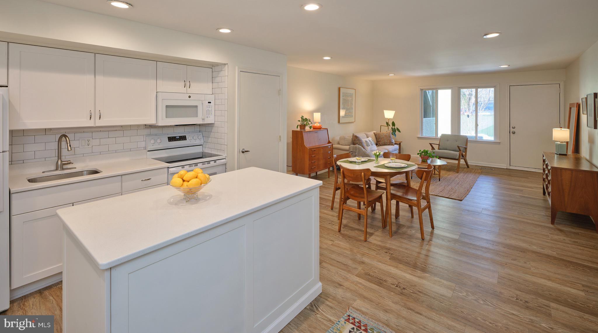 27 Darien New Hope, PA 18938 - Photo 4 of 21