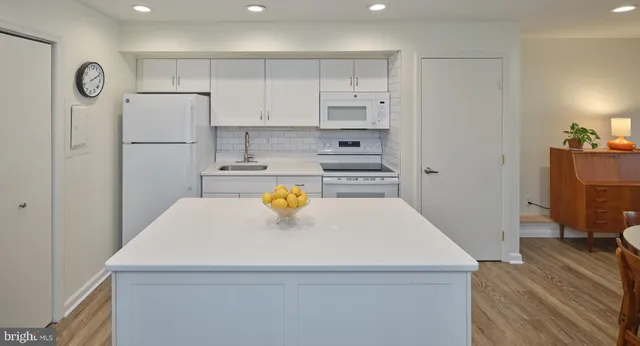 $335,000 | 27 Darien, New Hope, PA 18938