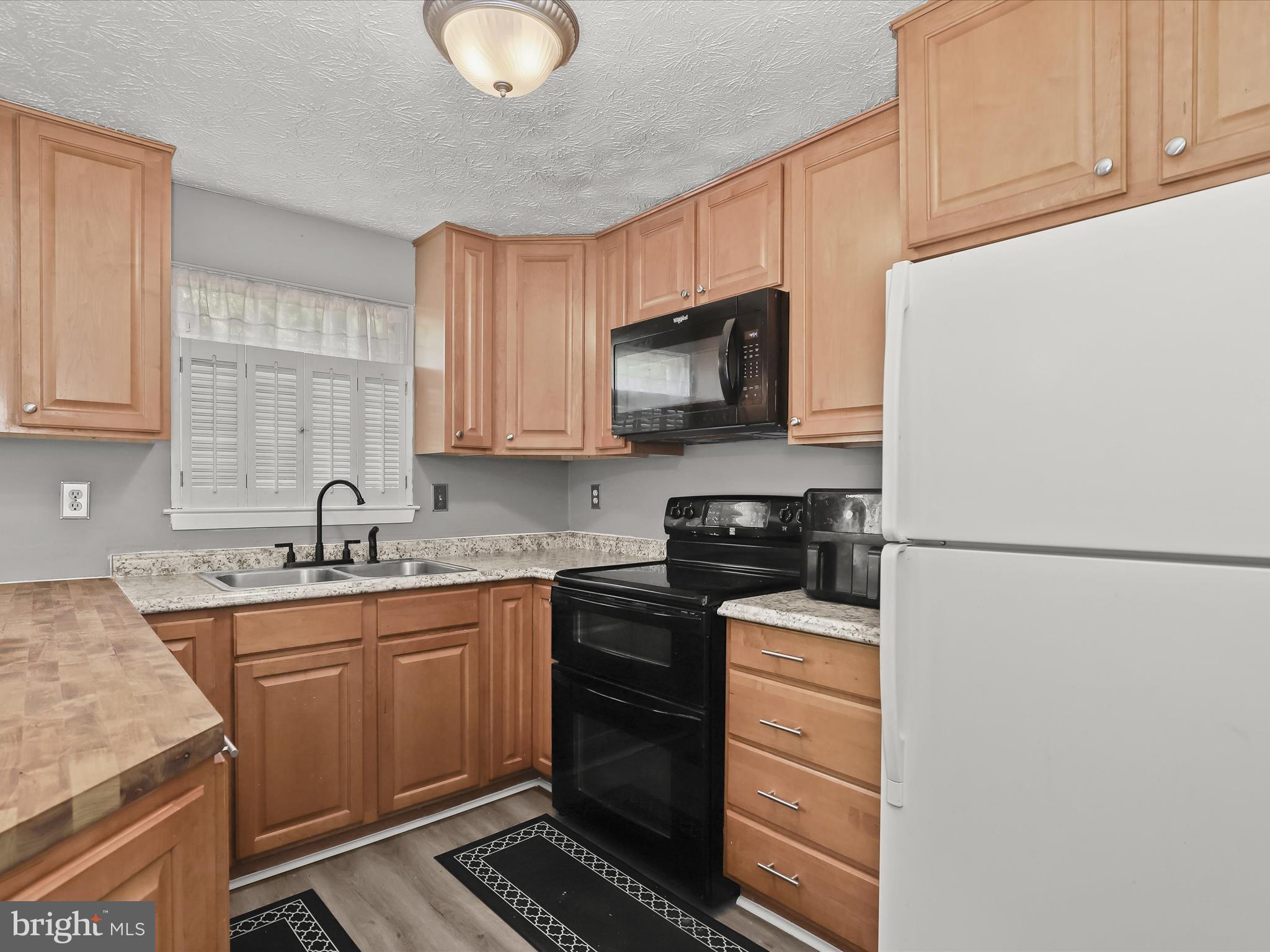 4001 Rustico Road Middle River, MD 21220 - Photo 7 of 33 Kitchen